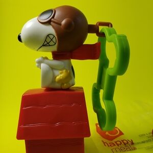 Snoopy As The Flying Ace Toy - From vintage 2018 - Collectible is interactive